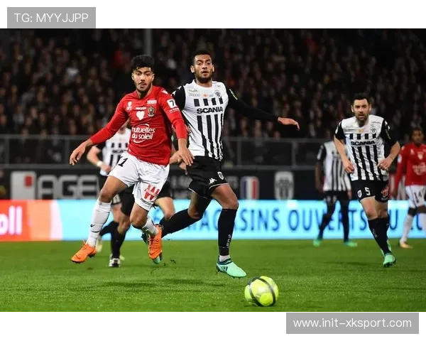 亚特兰大积分超越科莫升至第六,欧战资格争夺白热化 亚特兰大积分超越科莫升至第六,欧战资格争夺白热化